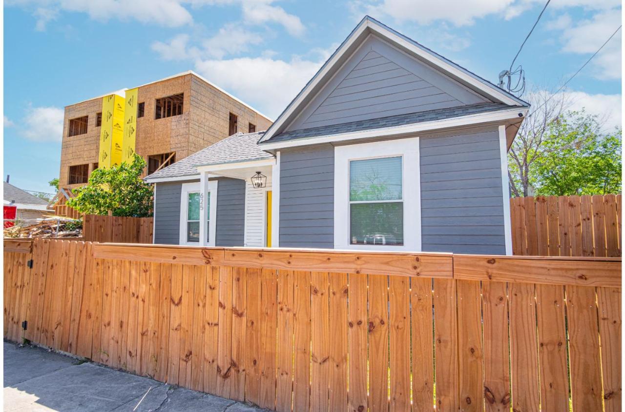 Charming 4Br2Ba Only 5 Mins Downtown Riverwalk San Antonio Exterior photo
