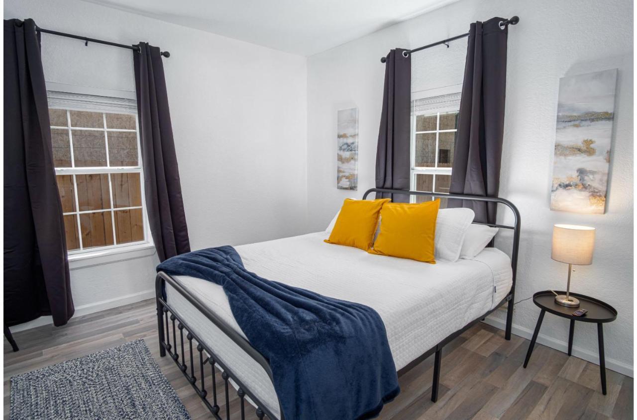 Charming 4Br2Ba Only 5 Mins Downtown Riverwalk San Antonio Exterior photo